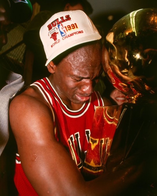 高光时刻：车手赢得世界冠军的经典瞬间的简单介绍