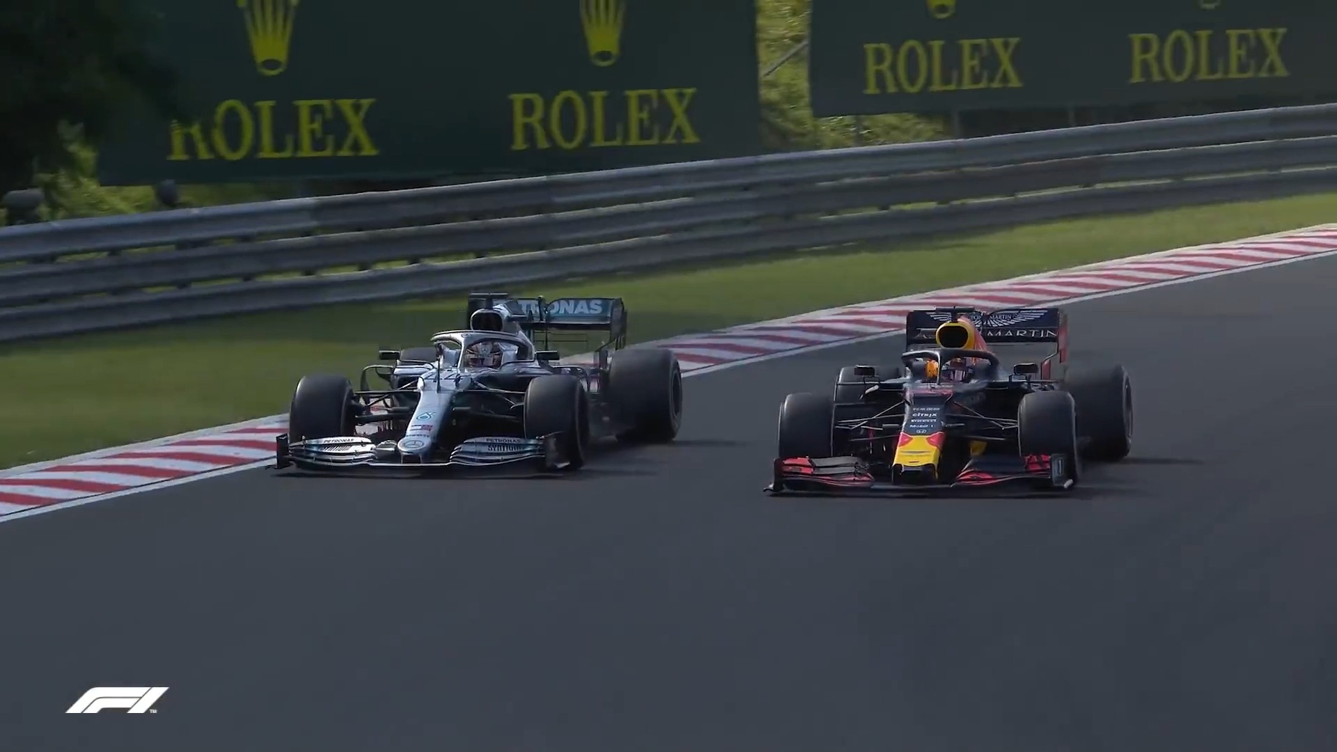 高光时刻：车手赢得世界冠军的经典瞬间的简单介绍