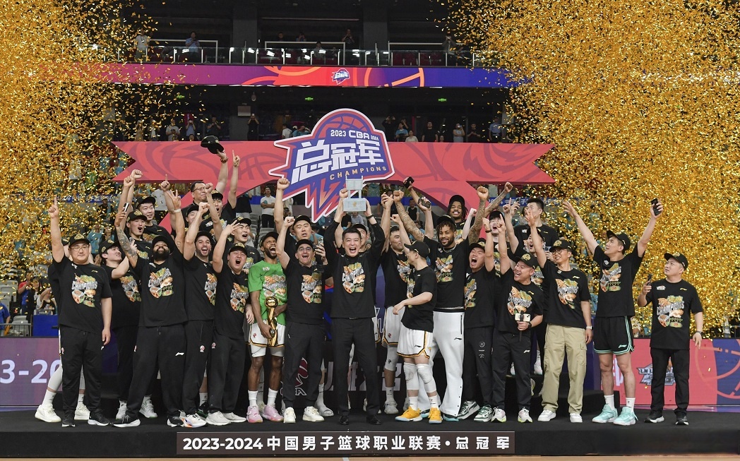 B体育官方网址：CBA总决赛：FMVP之争，数据、表现与团队贡献，谁能最终胜出？的简单介绍