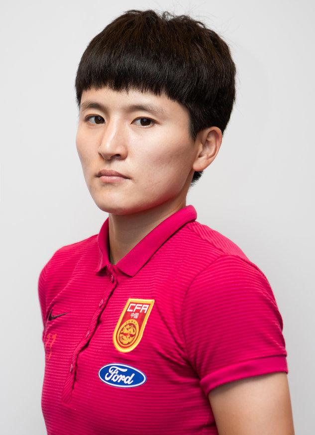 B体育平台:中国女足队长王珊珊：带领球队，力争在世界杯上取得好成绩的简单介绍