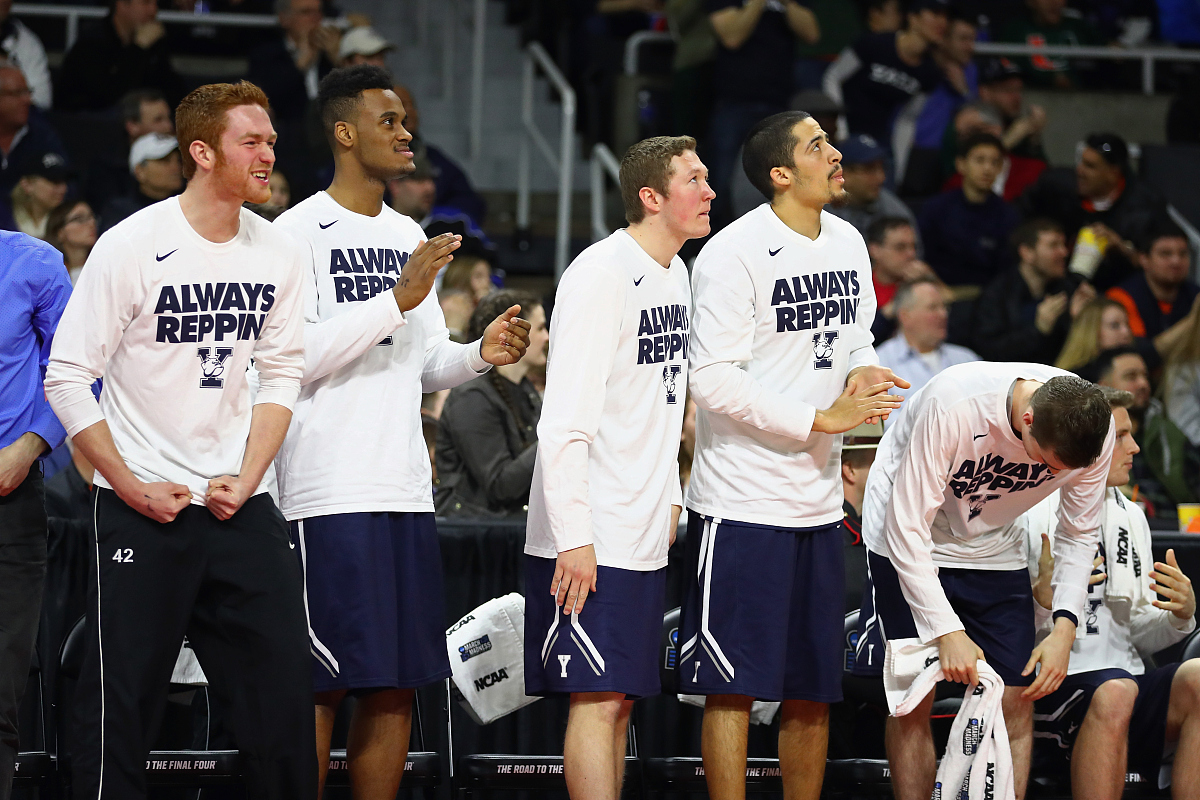 关于B体育:球迷与球队的关系,忠诚与支持的背后的信息 关于B体育:球迷与球队的关系,忠诚与支持的背后的信息