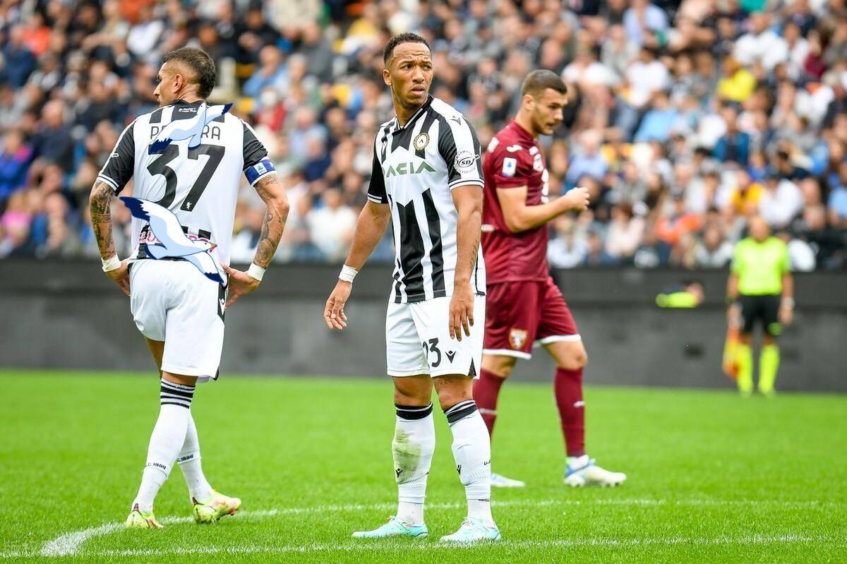 包含B体育官方网站:意甲转会市场的内幕：俱乐部的决策过程的词条