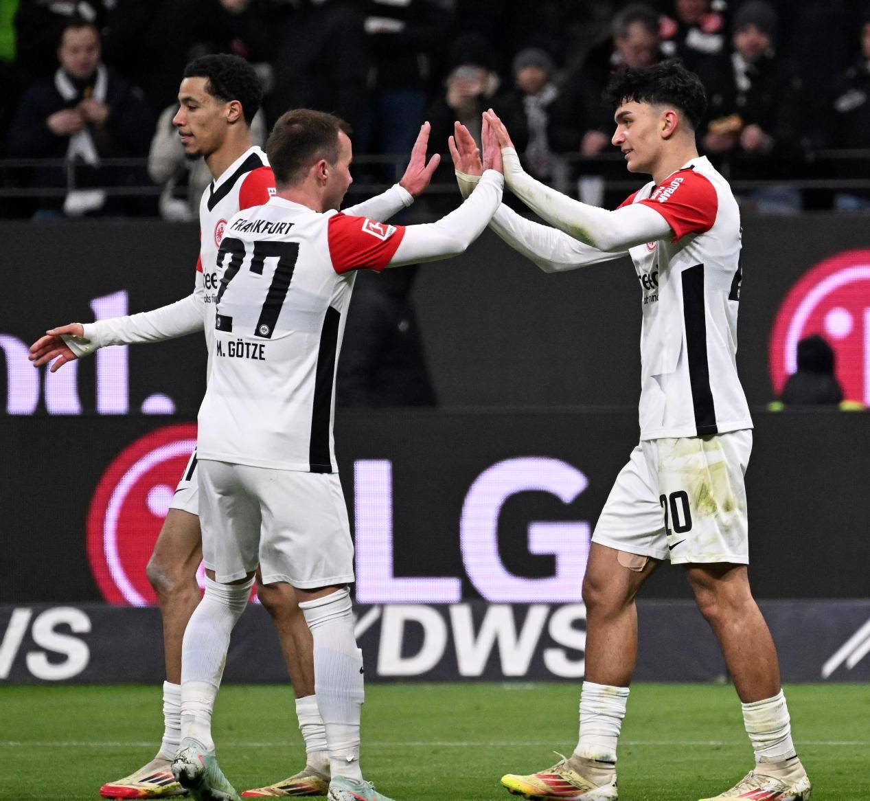 B体育官方网站:德甲的明星赞助商:企业与足球的结合 B体育官方网站:德甲的明星赞助商:企业与足球的结合