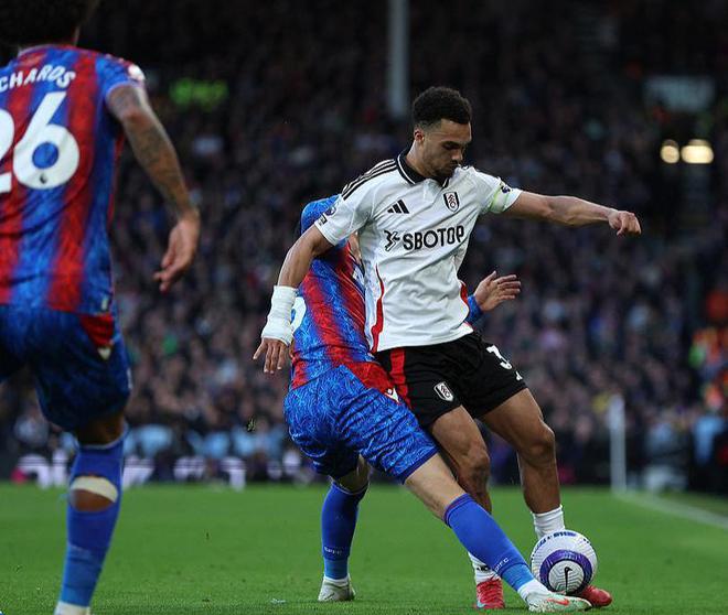 包含B体育官方网站:英超富勒姆的战术革新与未来展望的词条 包含B体育官方网站:英超富勒姆的战术革新与未来展望的词条