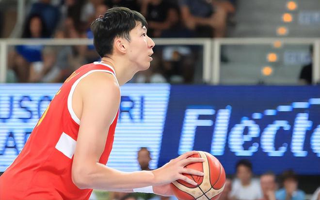 B体育官方网址：中国男篮历史上的经典绝杀：那些让人心跳加速的时刻的简单介绍