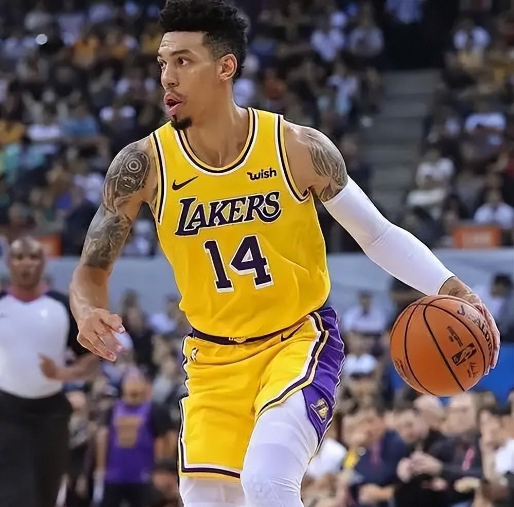 bsports体育:湖人队新赛季:克里斯蒂表示将提升防守积极性 bsports体育:湖人队新赛季:克里斯蒂表示将提升防守积极性